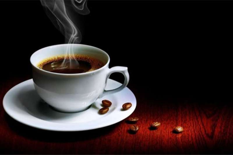 1 ly cà phê đen không đường chỉ chứa khoảng 2 – 2,55 Calo.