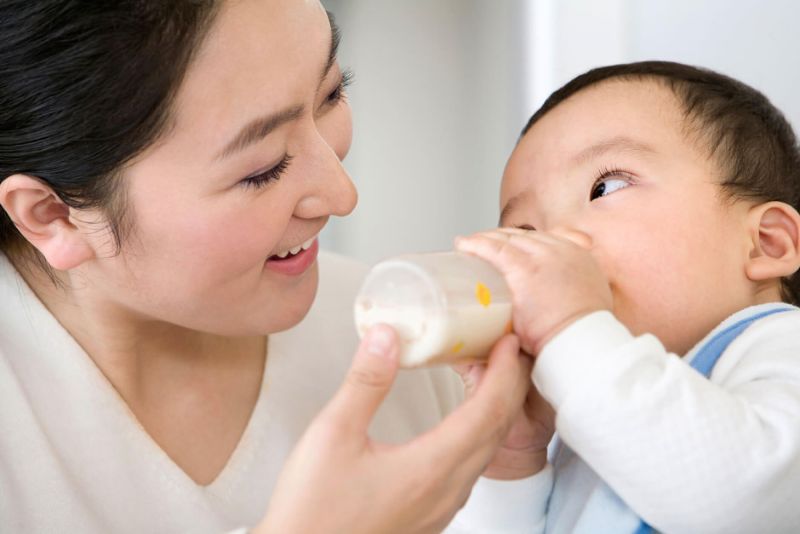 Mẹo cai sữa cho trẻ siêu nhạy các mẹ nên áp dụng
