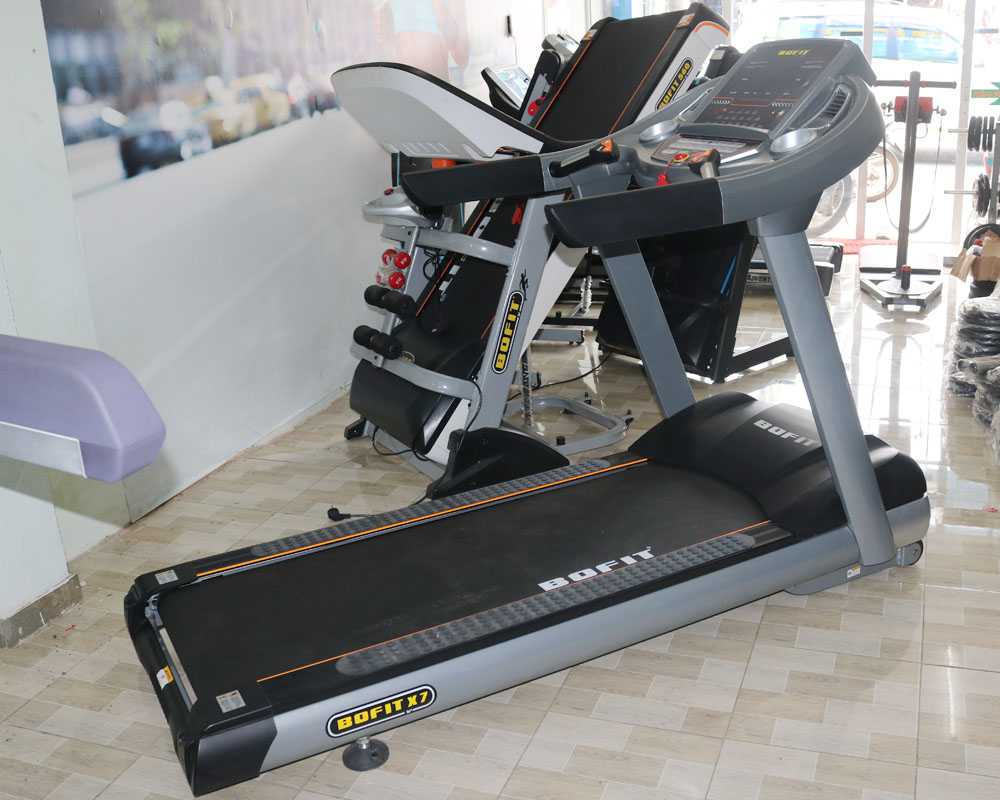 Máy chạy bộ cũ ở phòng gym thường có công suất lớn và tuổi thọ cao