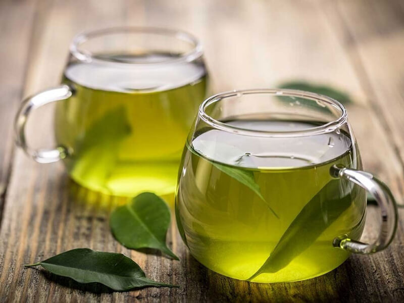 Uống nước trà xanh giúp cân bằng nội tiết trong cơ thể